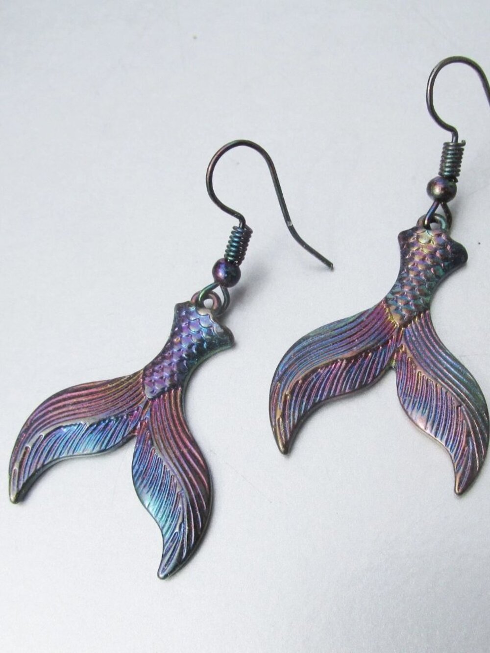 Artisan WHALE TAIL  Aurora Borealis AB Black Metal Pierced Dangle Earrings